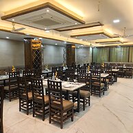 HOTEL The Rich Grand