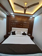 HOTEL The Rich Grand