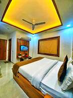 HOTEL The Rich Grand