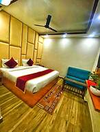 HOTEL The Rich Grand