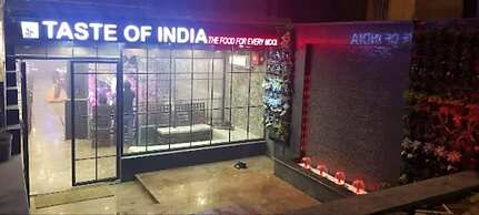 HOTEL The Rich Grand