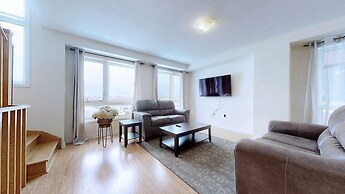 Modern 3-bedroom Oshawa Home