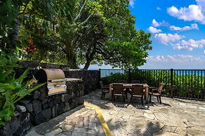 Big Island Kona Nalu by Coldwell Banker Island Vacations