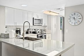 Big Island Holualoa Bay Villas by Coldwell Banker Island Vacations