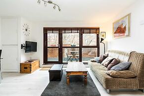 Luxury Islington Apartment with Balcony 