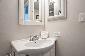 Kamaole Sands Two Bedrooms by Coldwell Banker Island Vacations