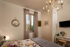 Villa Okra With Pool