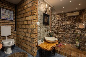 Villa Okra With Pool