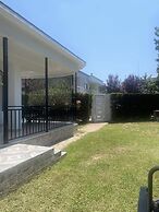 House With a Garden View in Durres
