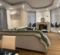 House With a Garden View in Durres