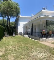 House With a Garden View in Durres