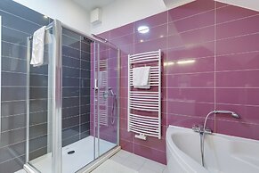 Wellness Suite Saffron