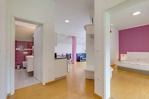 Wellness Suite Saffron