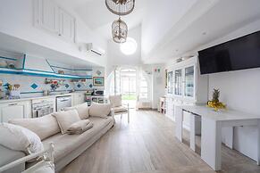 Luxury Villa Vittoria- Villa With Garden Swimming Pool and Jacuzzi Ove