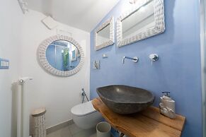 Luxury Villa Vittoria- Villa With Garden Swimming Pool and Jacuzzi Ove