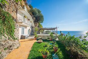 Luxury Villa Vittoria- Villa With Garden Swimming Pool and Jacuzzi Ove