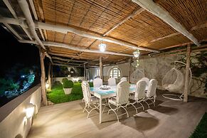 Luxury Villa Vittoria- Villa With Garden Swimming Pool and Jacuzzi Ove