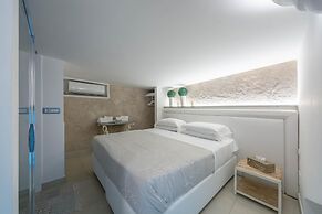 Luxury Villa Vittoria- Villa With Garden Swimming Pool and Jacuzzi Ove