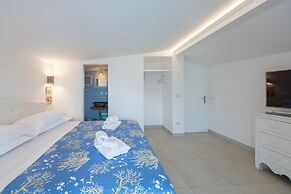 Luxury Villa Vittoria- Villa With Garden Swimming Pool and Jacuzzi Ove