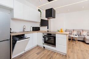 Apartment Park de Gaulle'a by Renters