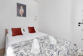 Apartment Park de Gaulle'a by Renters