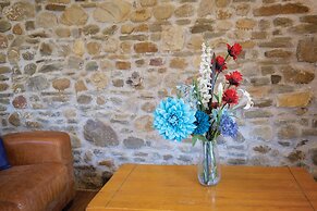 Pen Dragon - 2 Bed Cottage - Penclawdd