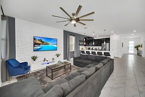 7 Bed Champions Gate 7 Bedroom Villa by RedAwning