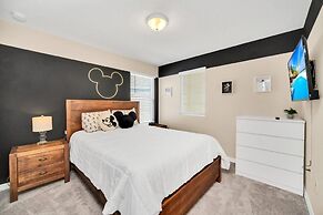 5 Bedroom Resort 5 bath Pool Home With Spa! 5 Villa by RedAwning