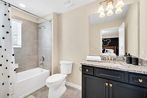 5 Bedroom Resort 5 bath Pool Home With Spa! 5 Villa by RedAwning