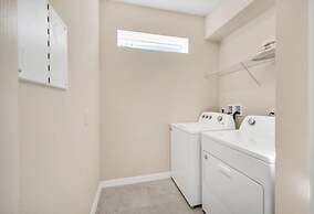 5 Bedroom Resort 5 bath Pool Home With Spa! 5 Villa by RedAwning