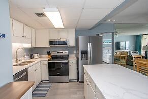 Royal Garden Resort 301 3 Bedroom Condo by RedAwning