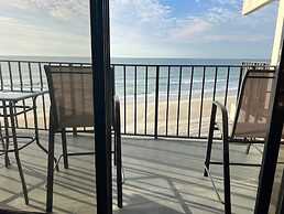 Royal Garden Resort 301 3 Bedroom Condo by RedAwning