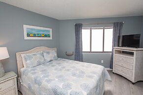 Royal Garden Resort 301 3 Bedroom Condo by RedAwning