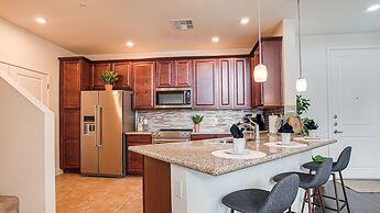 Queen Creek #446 Chandler 3 Bedroom Condo by RedAwning
