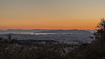 Rooftop Studio With Acropolis and sea View