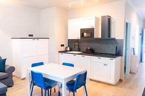 Lemon Apartment With Garden and Sea View by Wonderful Italy