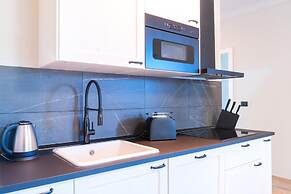 Lemon Apartment With Garden and Sea View by Wonderful Italy