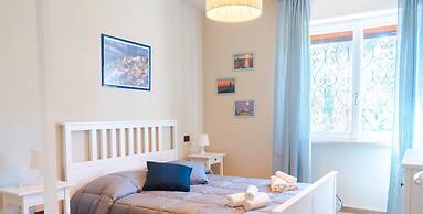 Lemon Apartment With Garden and Sea View by Wonderful Italy