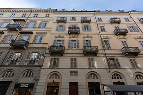 Red Studio Near Porta Nuova by Wonderful Italy