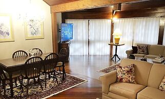 Center Suíço Flats e Shopping