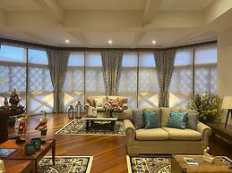 Center Suíço Flats e Shopping