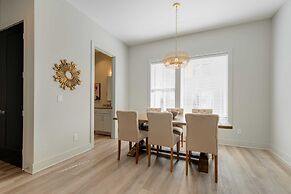 Spectacular Condo Rooftop Deck Great for Groups