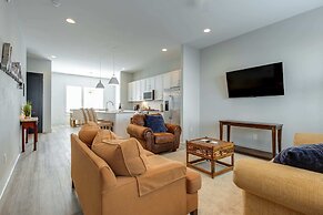 Spectacular Condo Rooftop Deck Great for Groups