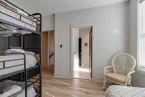 Spectacular Condo Rooftop Deck Great for Groups