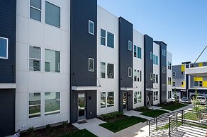 Spectacular Condo Rooftop Deck Great for Groups