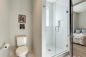 Spectacular Condo Rooftop Deck Great for Groups