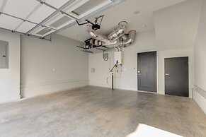 Spectacular Condo Rooftop Deck Great for Groups