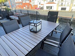 Harbourside Hideaway - Superb Flat With Terrace