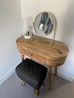 Harbourside Hideaway - Superb Flat With Terrace