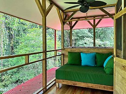 Casa Cayuco Eco-Adventure Lodge
